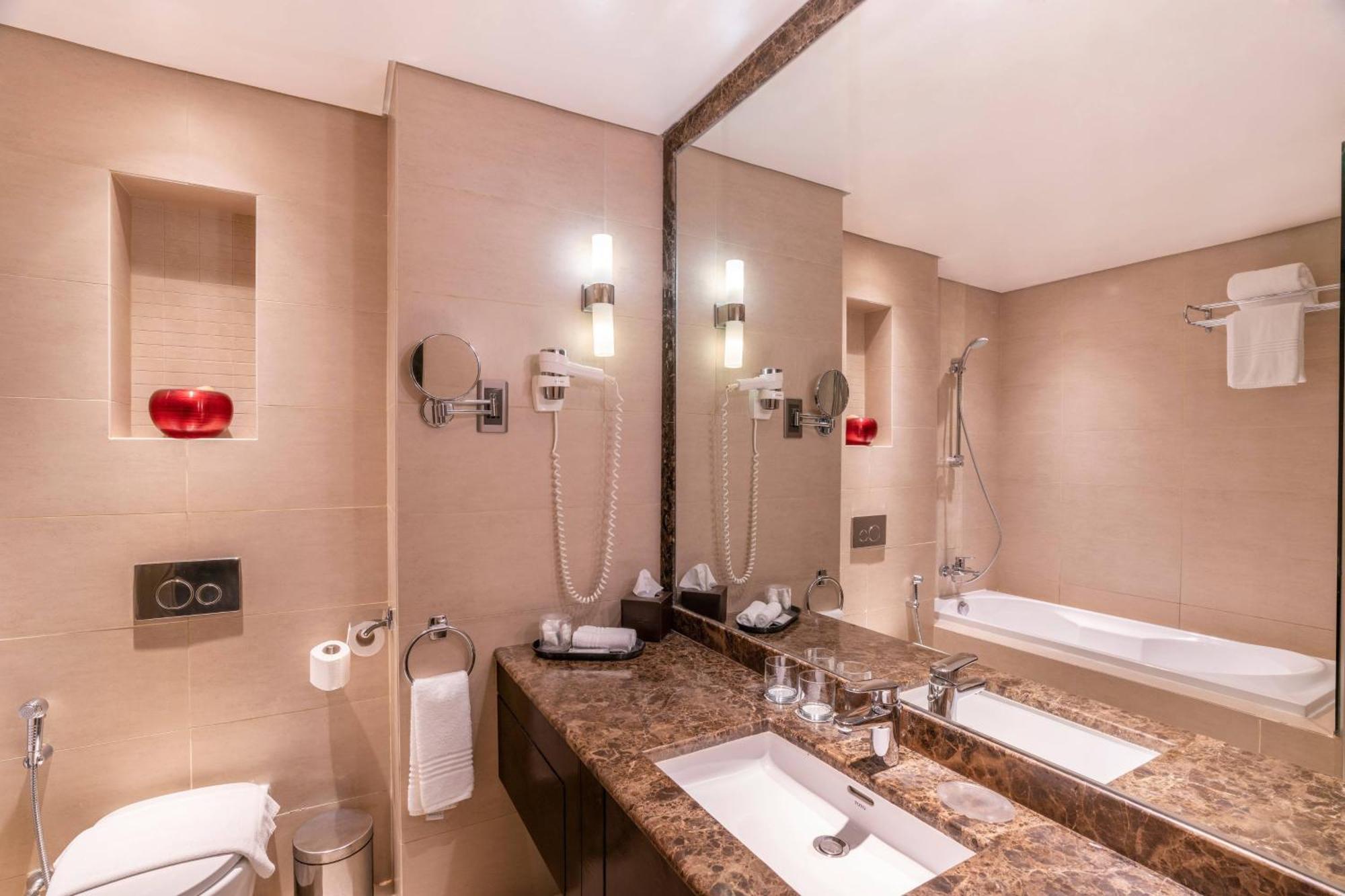 Hotel Courtyard By Marriott Jazan Exterior foto